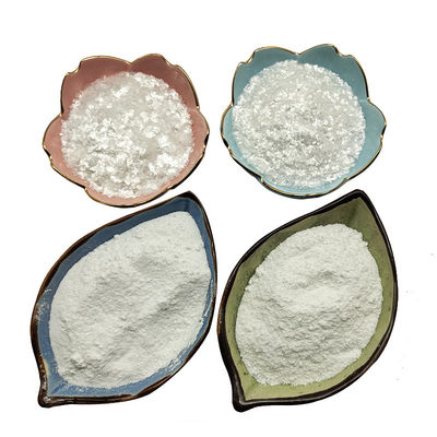 Synthetische micapoeder op droge grond Natte grond Synthetische micapoeder