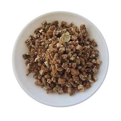 Golden Exfoliated Vermiculite 40-60 Mesh 1-3mm 2-4mm 3-6mm 4-8mm voor bloemen tegen betaalbare prijzen