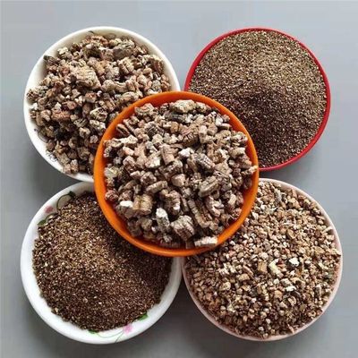 Vermiculiet van licht zilver 1-3 mm/2-4 mm/3-6 mm/5-8 mm China Manufacturer